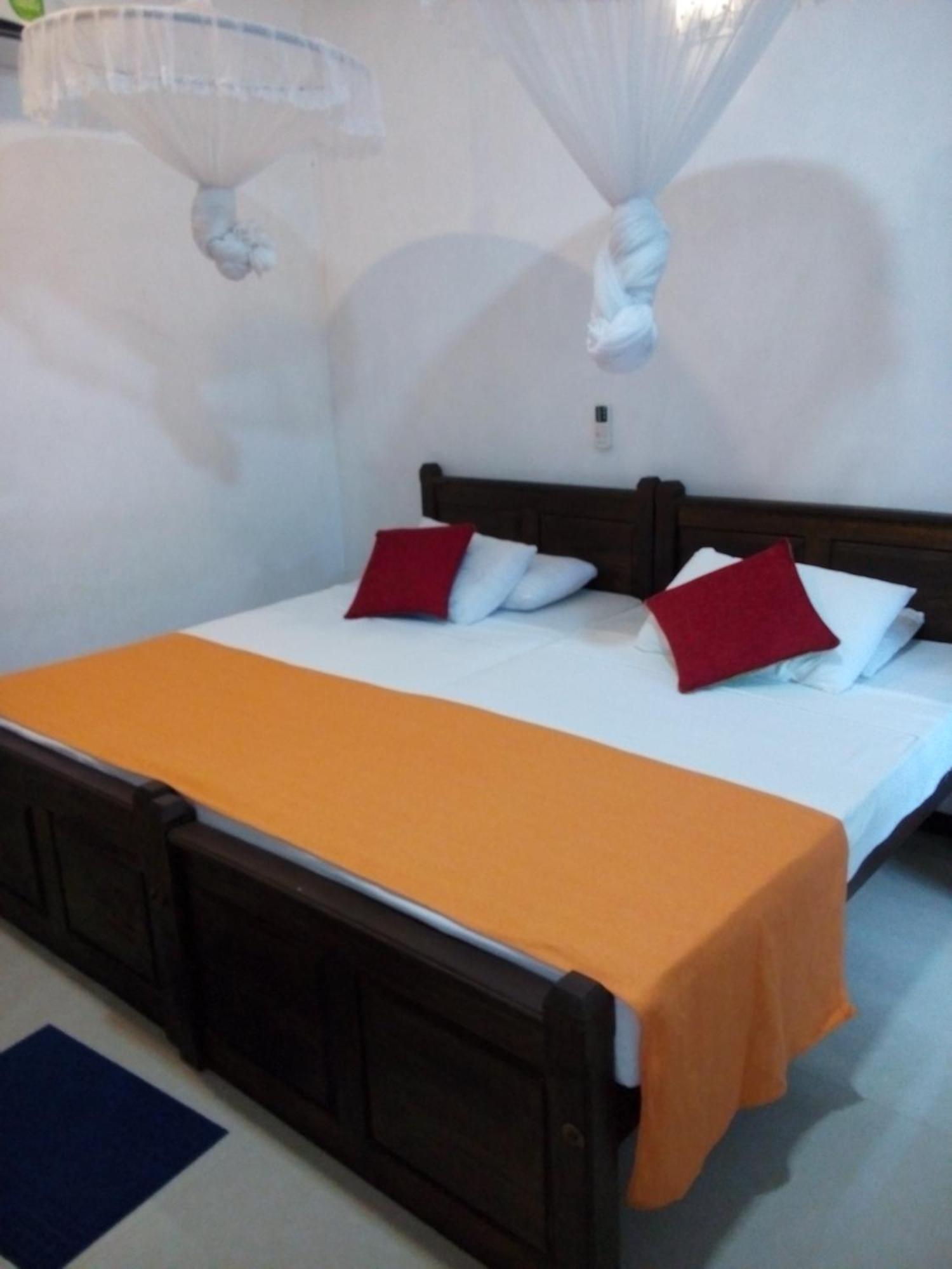 Waterway Garden Villa Polonnaruwa Bagian luar foto